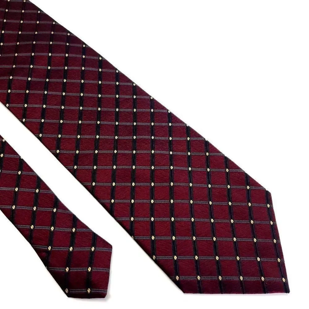 Classic Men's Burgundy Grid Silk Tie